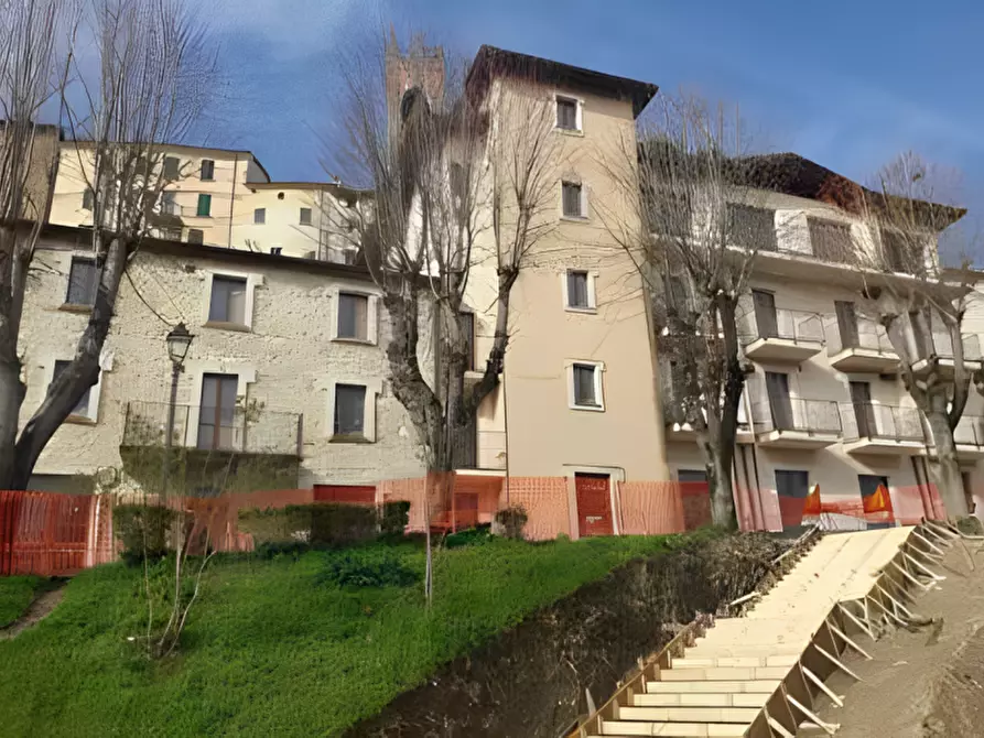 Immagine 3 di Palazzo in vendita  in Via Leopardi 13 a Monte Cerignone