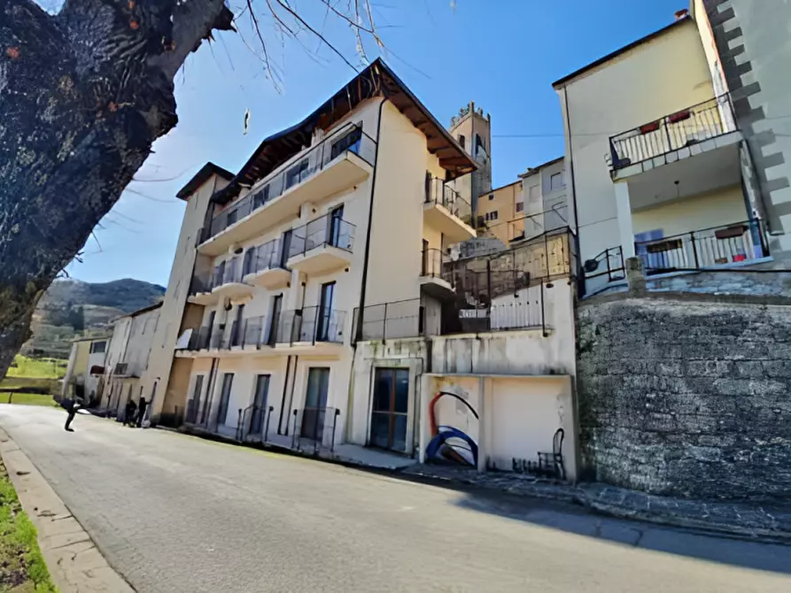 Immagine 4 di Palazzo in vendita  in Via Leopardi 13 a Monte Cerignone