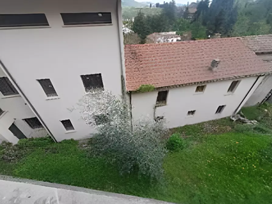 Immagine 7 di Palazzo in vendita  in Via Leopardi 13 a Monte Cerignone