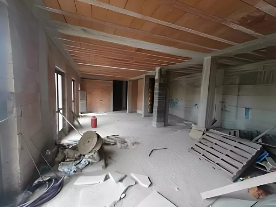 Immagine 10 di Palazzo in vendita  in Via Leopardi 13 a Monte Cerignone