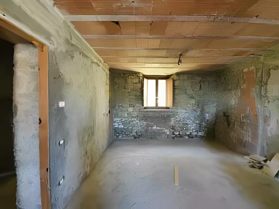 Immagine 14 di Palazzo in vendita  in Via Leopardi 13 a Monte Cerignone