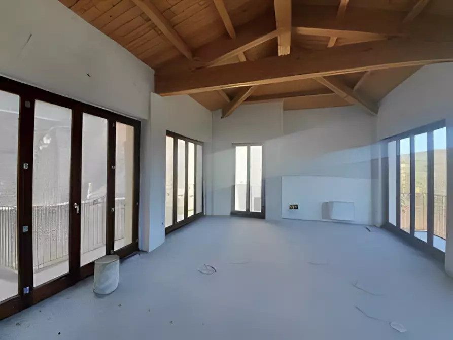 Immagine 20 di Palazzo in vendita  in Via Leopardi 13 a Monte Cerignone