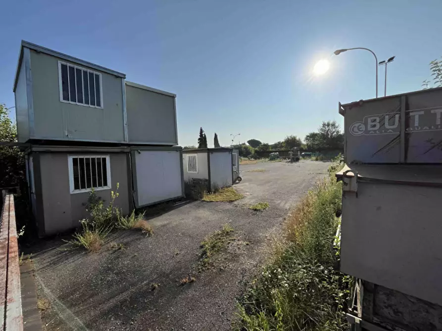 Immagine 3 di Magazzino in vendita  a Peschiera Del Garda