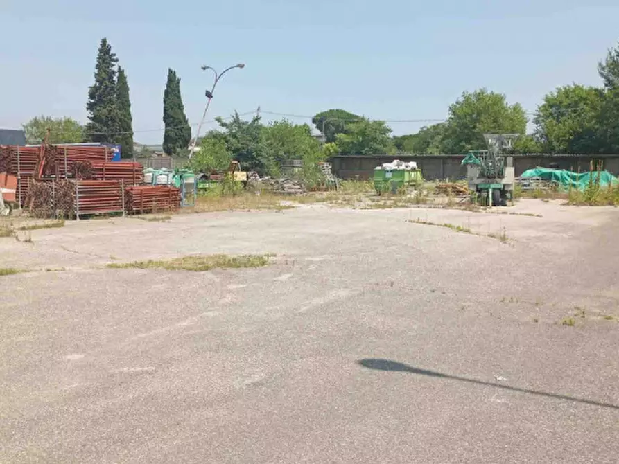 Immagine 5 di Magazzino in vendita  a Peschiera Del Garda