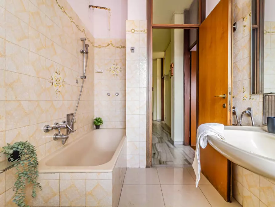 Immagine 11 di Appartamento in vendita  in Via San Fermo 20 a Cuggiono