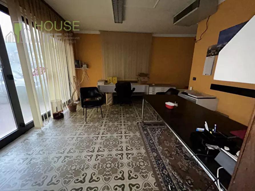 Immagine 1 di Casa indipendente in vendita  in Via Brandellero a Valli Del Pasubio