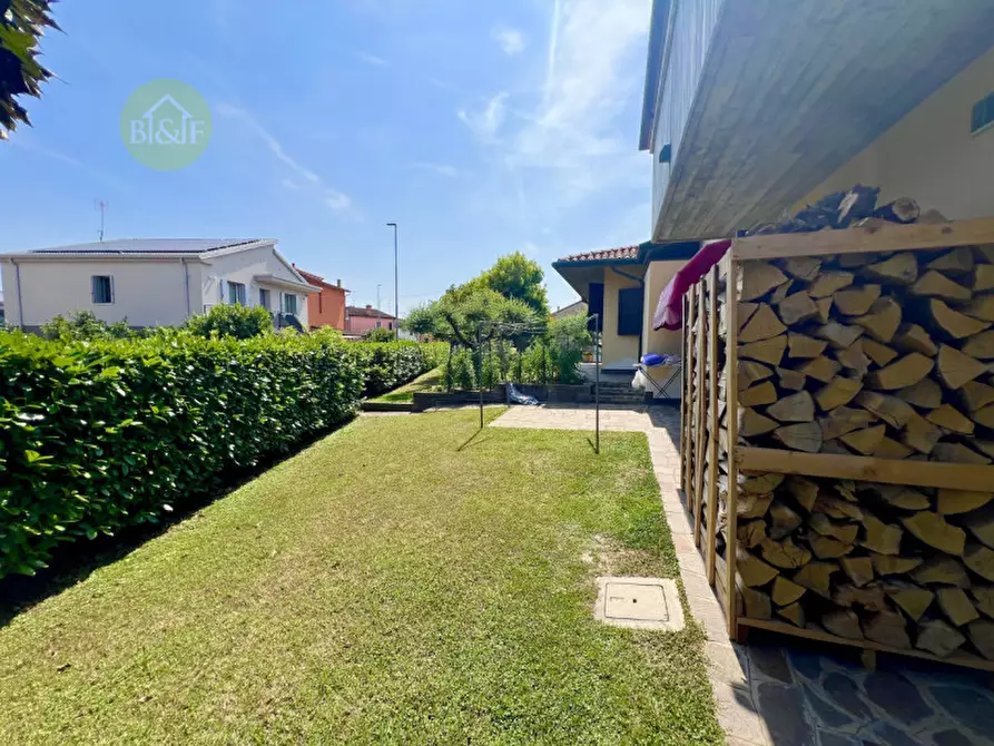 Immagine 10 di Villa in vendita  in via garibaldi 47 cerea a Cerea