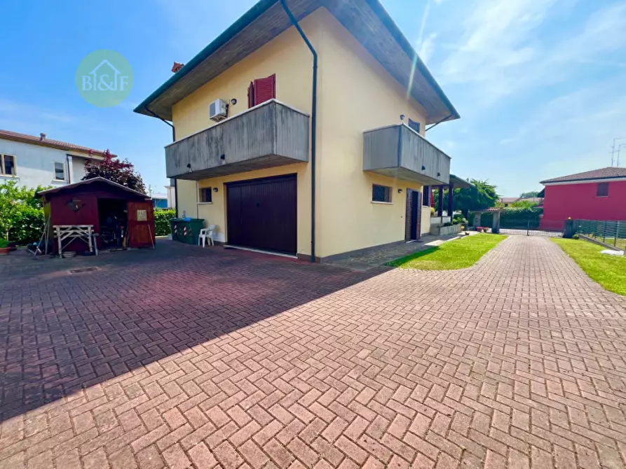 Immagine 13 di Villa in vendita  in via garibaldi 47 cerea a Cerea