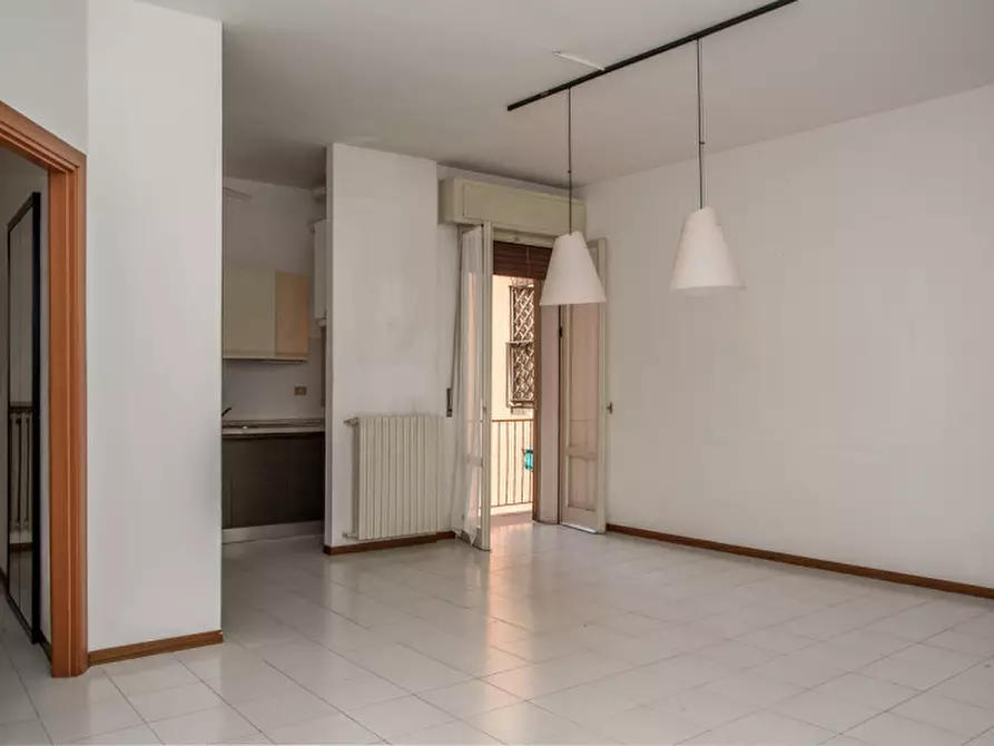 Immagine 2 di Appartamento in vendita  in Via XX Settembre 77 a Verona