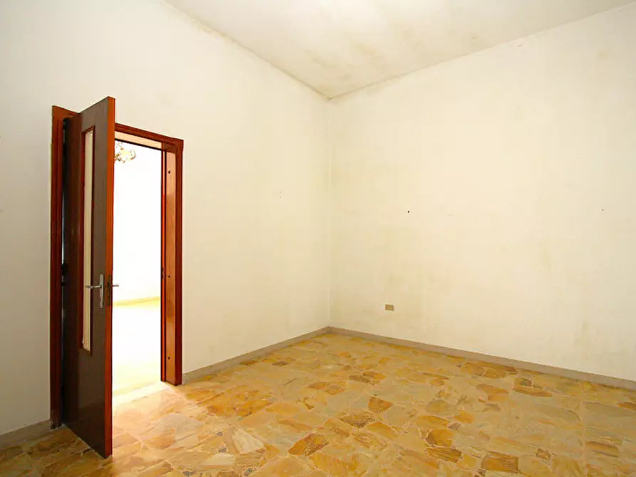 Immagine 12 di Casa indipendente in vendita  in Via Torino a Matino