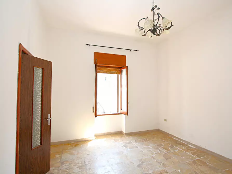 Immagine 15 di Casa indipendente in vendita  in Via Torino a Matino