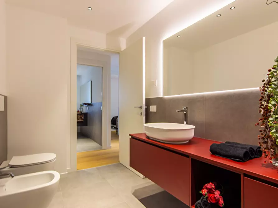 Immagine 11 di Appartamento in vendita  in Via Frà Paolo Sarpi a Padova