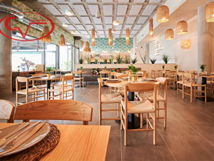 Immagine 4 di Attività commerciale in affitto  in periferia a Montevarchi