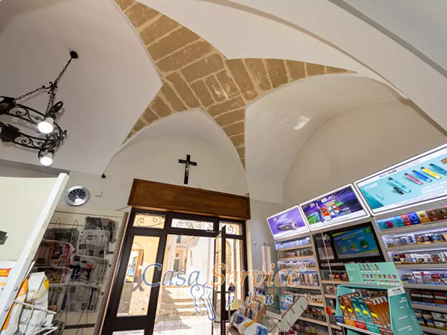 Immagine 3 di Attività commerciale in vendita  in Via Roma a Alezio