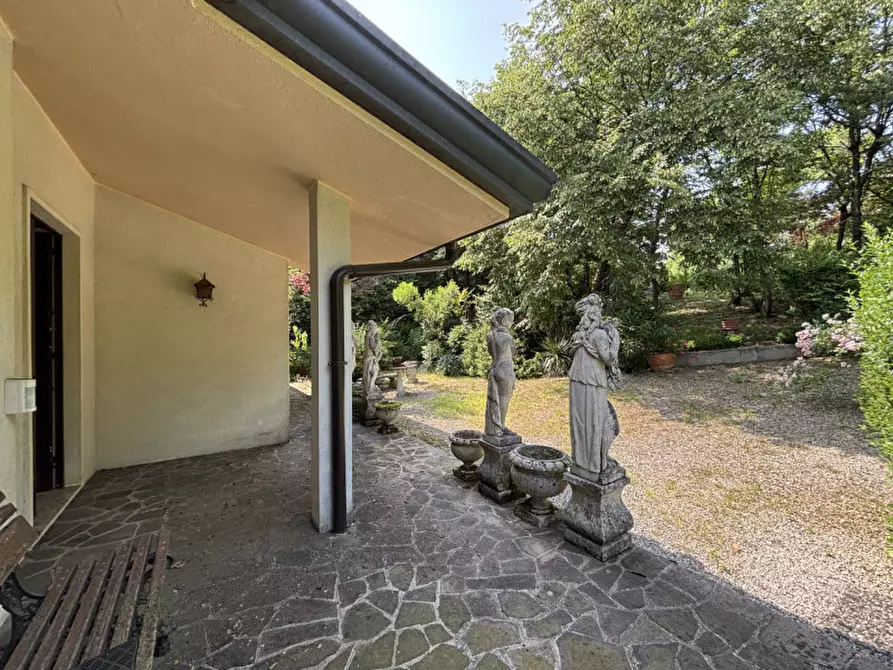 Immagine 3 di Villa in vendita  in Via Priare a Zovencedo