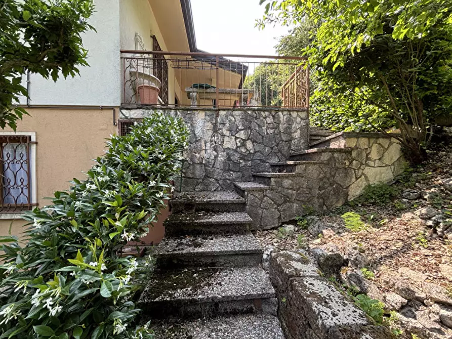 Immagine 5 di Villa in vendita  in Via Priare a Zovencedo
