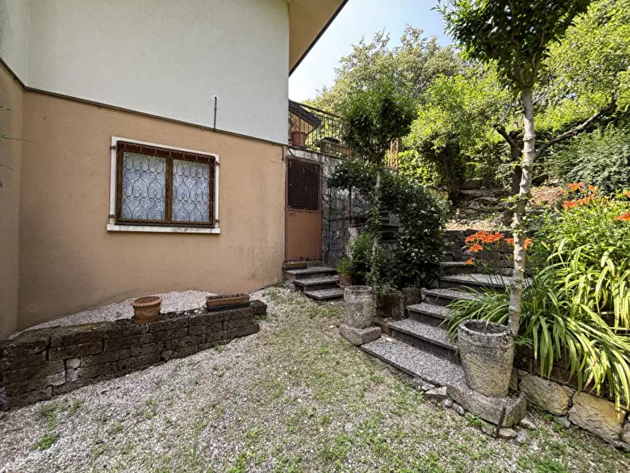 Immagine 7 di Villa in vendita  in Via Priare a Zovencedo