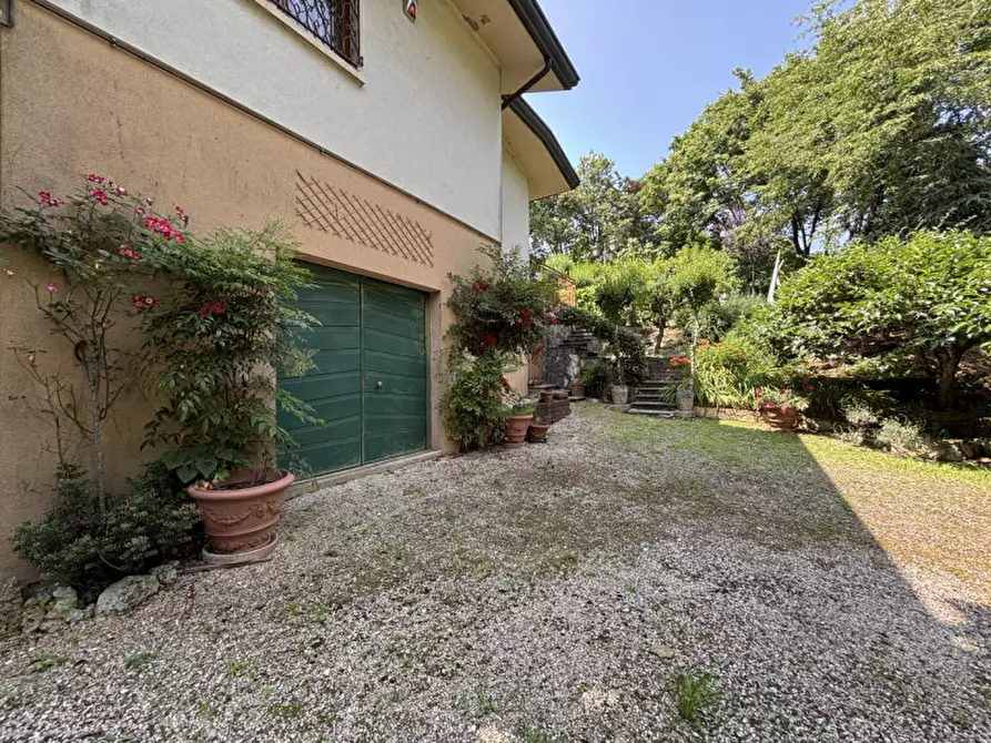 Immagine 8 di Villa in vendita  in Via Priare a Zovencedo