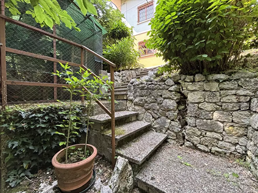 Immagine 16 di Villa in vendita  in Via Priare a Zovencedo