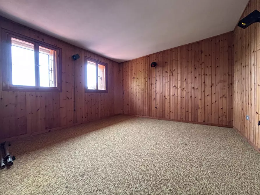 Immagine 49 di Villa in vendita  in Via Priare a Zovencedo