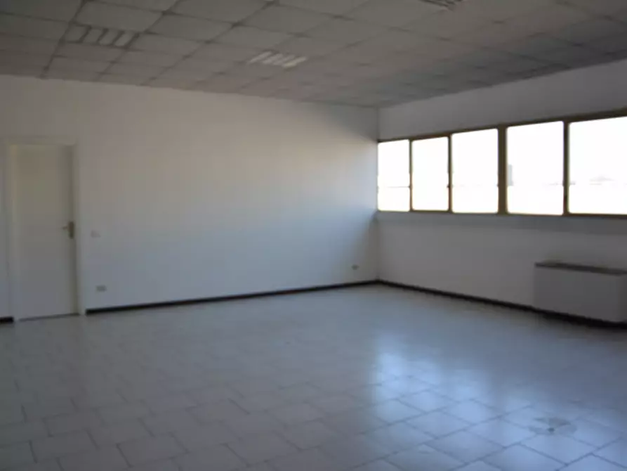 Immagine 5 di Capannone industriale in affitto  in Via Luciano Manara 18 a Nerviano