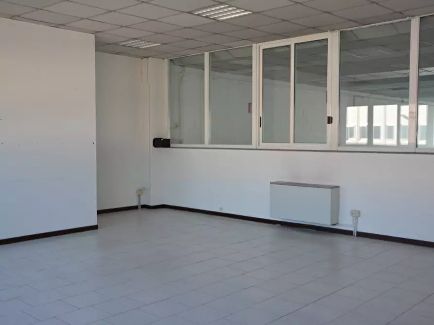 Immagine 7 di Capannone industriale in affitto  in Via Luciano Manara 18 a Nerviano