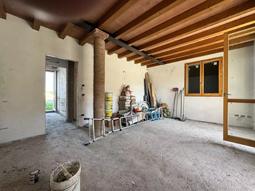 Immagine 14 di Appartamento in vendita  in Strada Ugozzolo n.113 a Parma