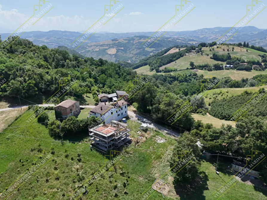 Immagine 1 di Villa in vendita  in via uccelliera 545 a Guiglia