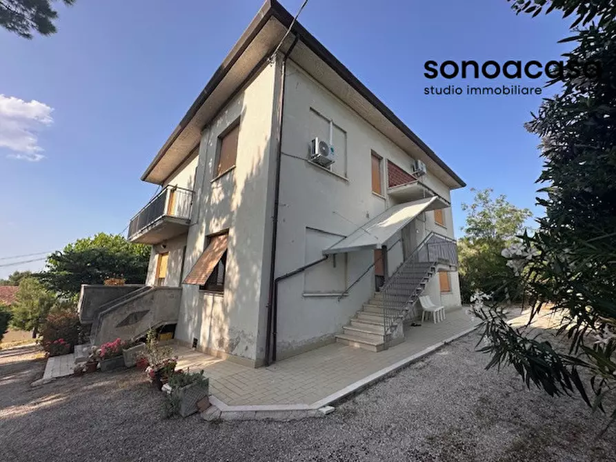 Immagine 6 di Casa bifamiliare in vendita  in Strada per Sant'angelo 113 a Senigallia