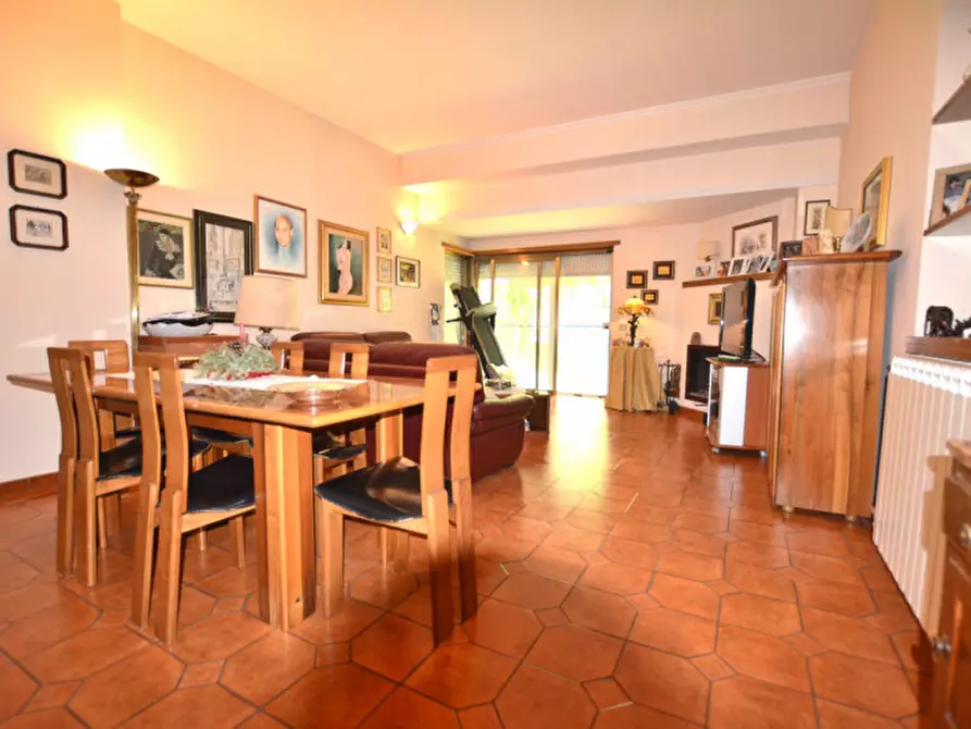 Immagine 8 di Appartamento in vendita  in Via Pupinia, 26 a Roma