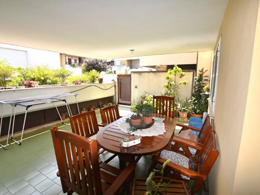 Immagine 13 di Appartamento in vendita  in Via Pupinia, 26 a Roma