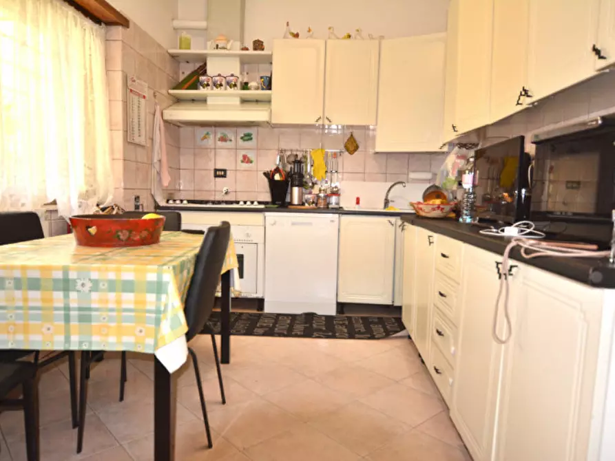 Immagine 19 di Appartamento in vendita  in Via Pupinia, 26 a Roma