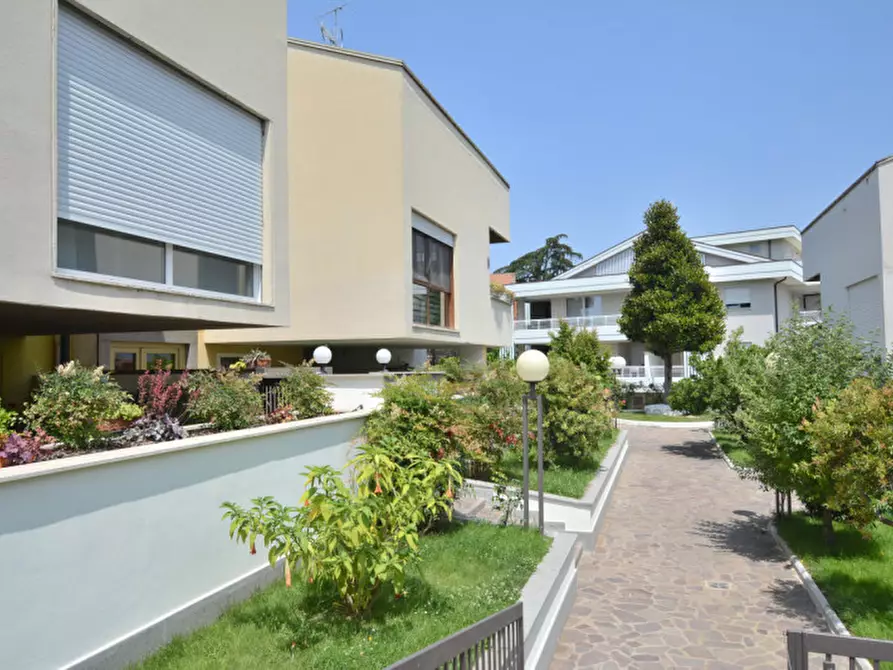 Immagine 22 di Appartamento in vendita  in Via Pupinia, 26 a Roma