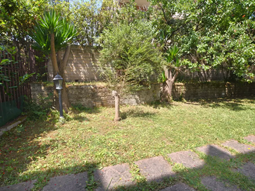 Immagine 30 di Appartamento in vendita  in Via Pupinia, 26 a Roma