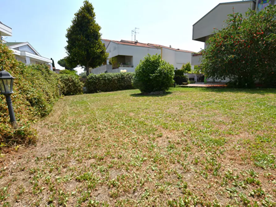 Immagine 34 di Appartamento in vendita  in Via Pupinia, 26 a Roma