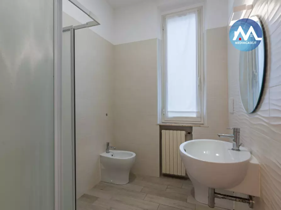 Immagine 21 di Appartamento in vendita  in Via Leonida Bissolati 30 a Pesaro