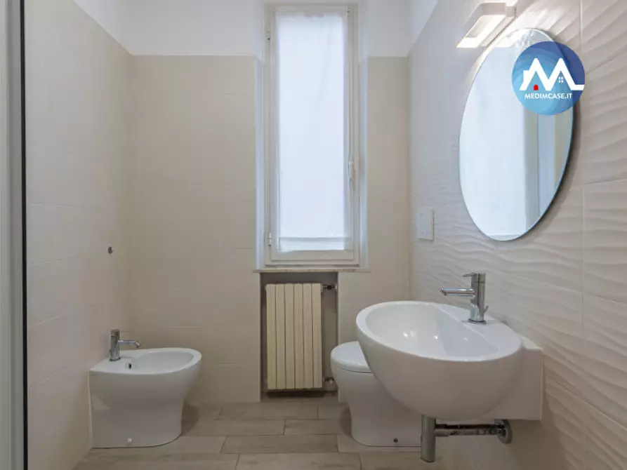 Immagine 22 di Appartamento in vendita  in Via Leonida Bissolati 30 a Pesaro