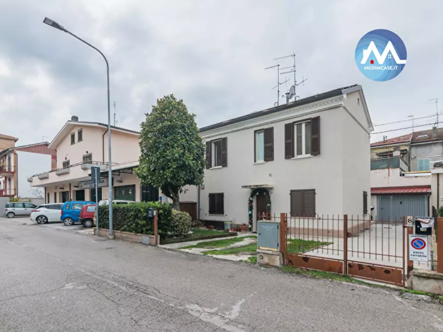 Immagine 29 di Appartamento in vendita  in Via Leonida Bissolati 30 a Pesaro