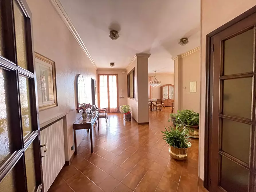 Immagine 18 di Villa in vendita  a Gonzaga