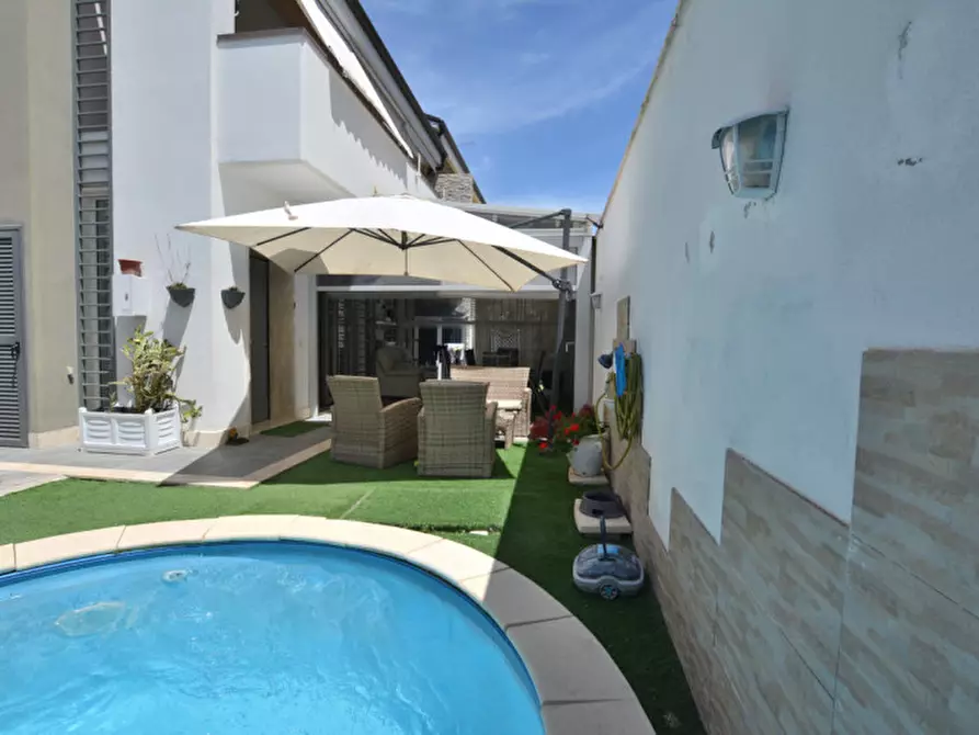 Immagine 6 di Villa in vendita  in Via Marano Equo 22c a Guidonia Montecelio