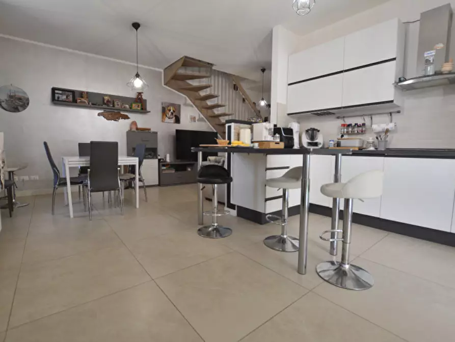 Immagine 16 di Villa in vendita  in Via Marano Equo 22c a Guidonia Montecelio