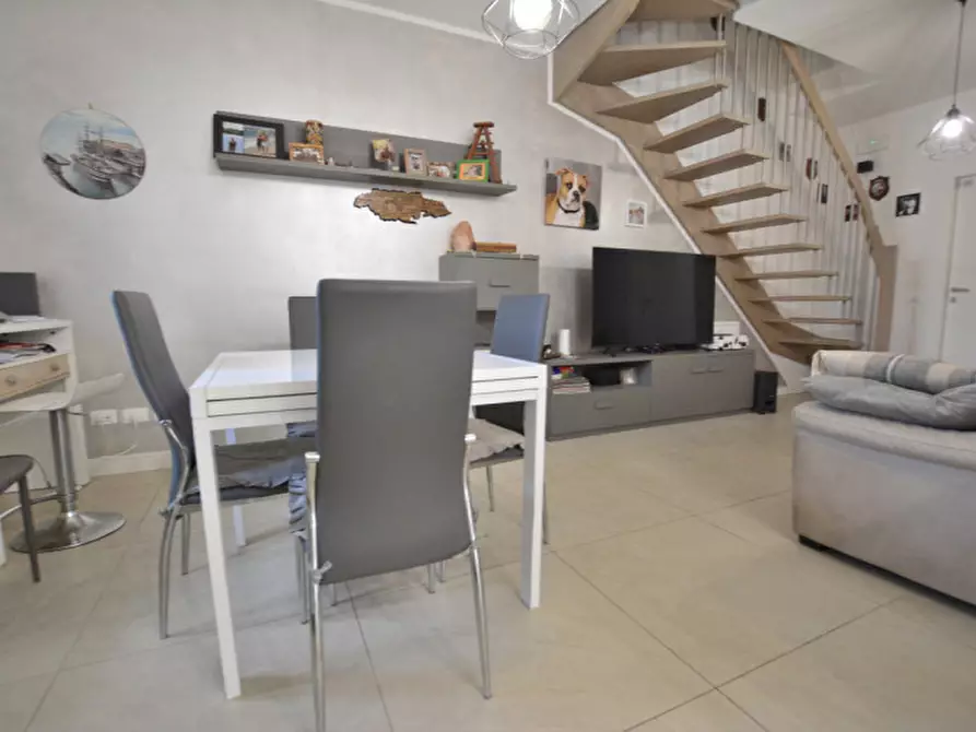 Immagine 17 di Villa in vendita  in Via Marano Equo 22c a Guidonia Montecelio