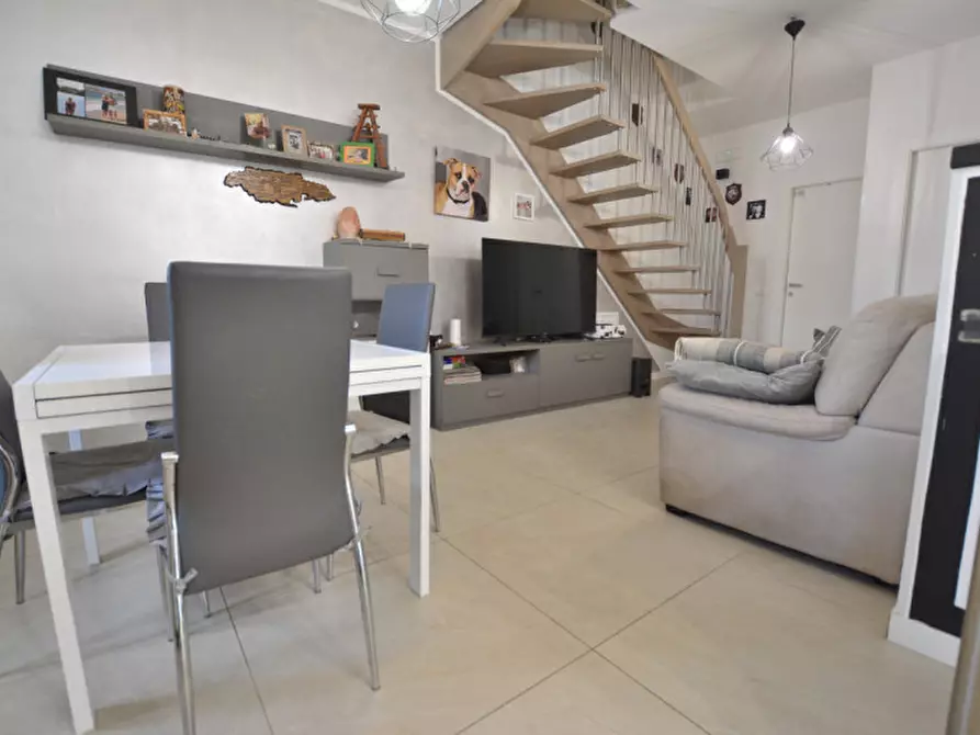 Immagine 20 di Villa in vendita  in Via Marano Equo 22c a Guidonia Montecelio