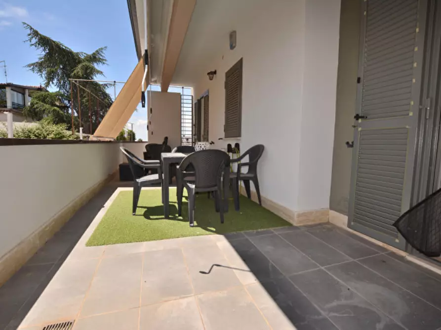 Immagine 30 di Villa in vendita  in Via Marano Equo 22c a Guidonia Montecelio