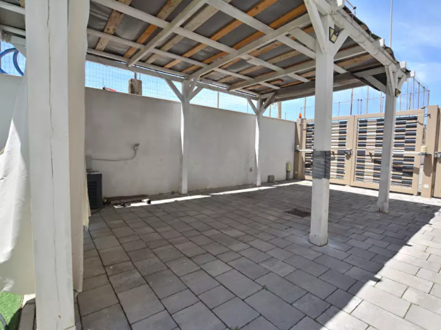 Immagine 35 di Villa in vendita  in Via Marano Equo 22c a Guidonia Montecelio