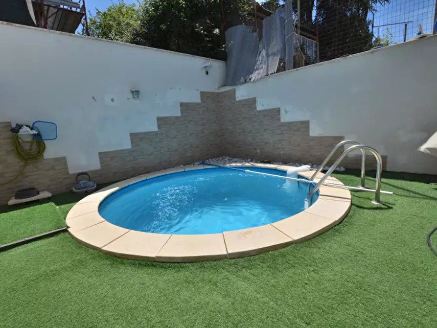 Immagine 36 di Villa in vendita  in Via Marano Equo 22c a Guidonia Montecelio