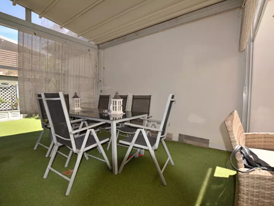 Immagine 39 di Villa in vendita  in Via Marano Equo 22c a Guidonia Montecelio