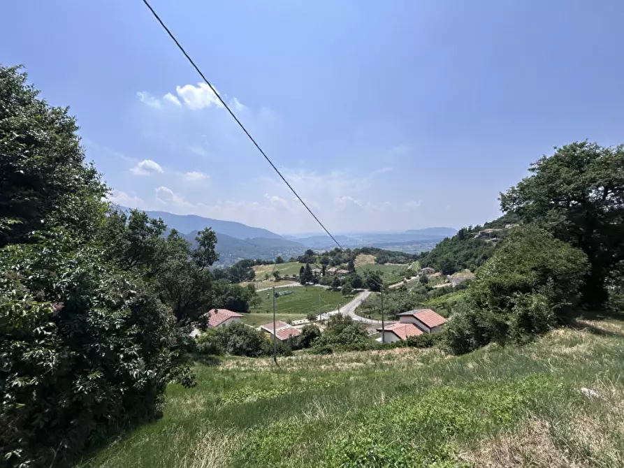 Immagine 14 di Terreno in vendita  a Caprino Veronese