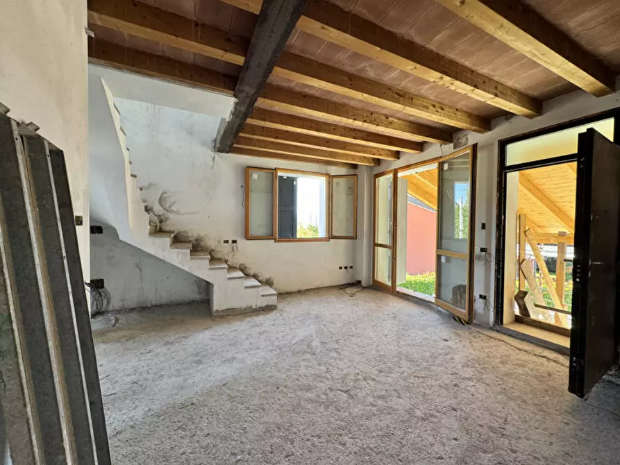 Immagine 1 di Appartamento in vendita  in Strada Ugozzolo a Parma