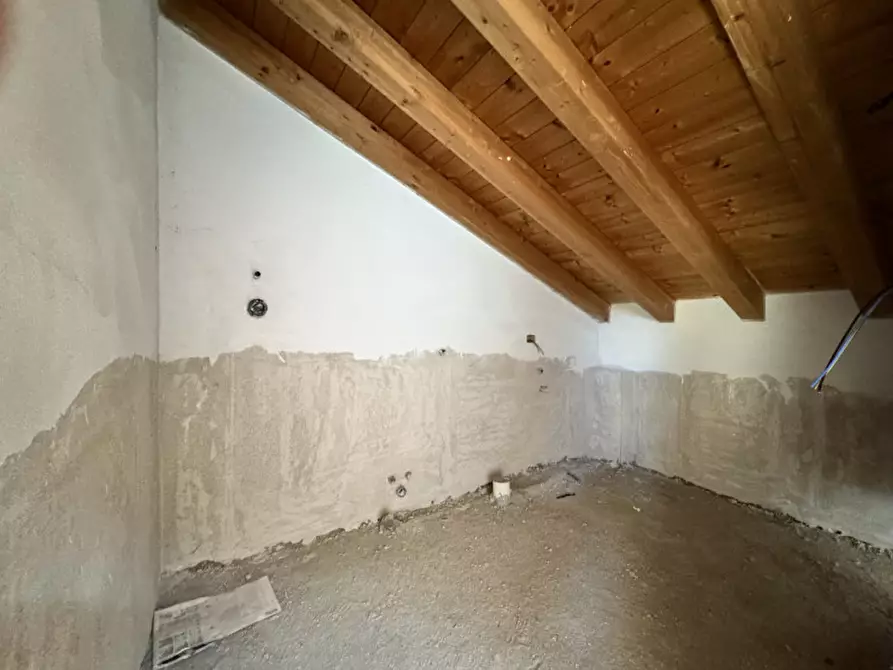 Immagine 10 di Appartamento in vendita  in Strada Ugozzolo a Parma